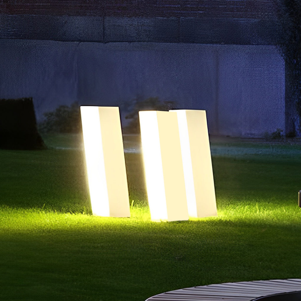 Artistic Cuboid Inclined Outdoor Lawn Lamp