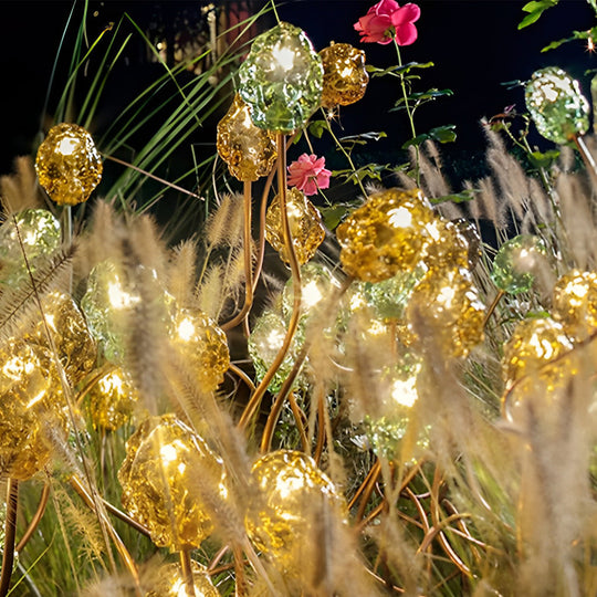 Outdoor Flower Bud LED Lawn Lights – Apple &amp; Grape Designs