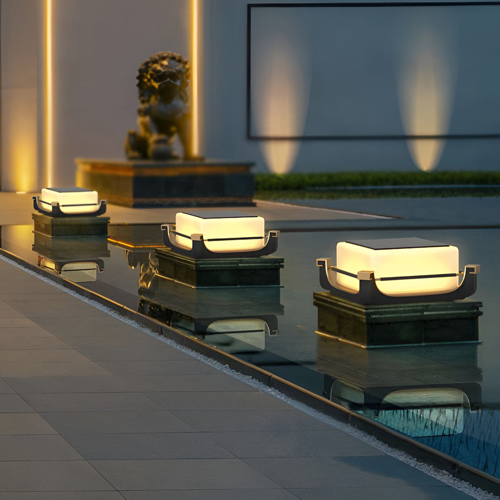 Waterproof LED Solar Deck Post Light Outdoor Fence Pillar Lamp