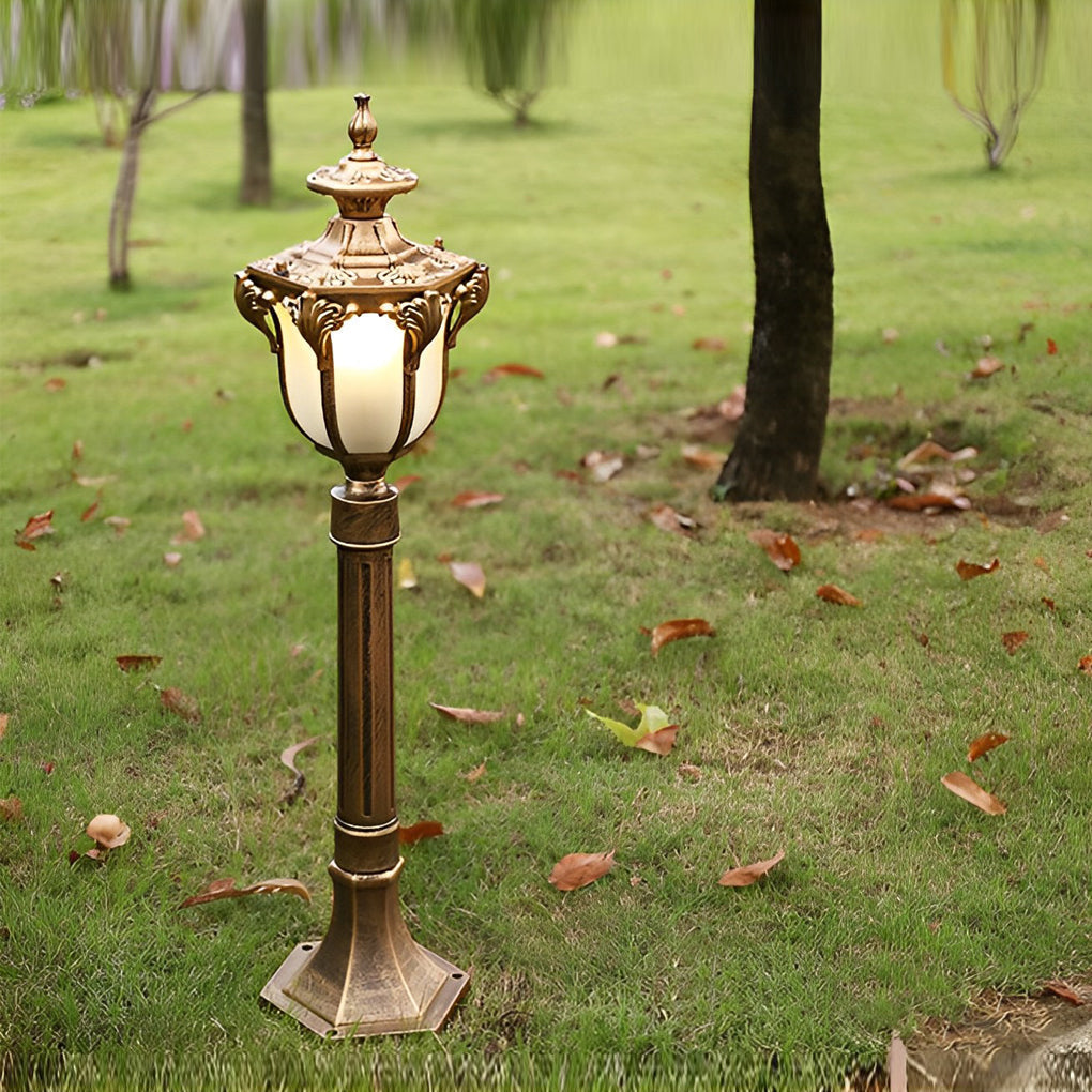 Traditional European-Style LED Outdoor Pathway Lamp Post – Durable &amp; Waterproof