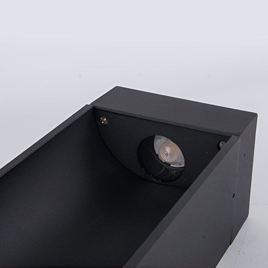 Modern 5W LED Black Outdoor Lawn Light with Open Front and Energy Efficient Design