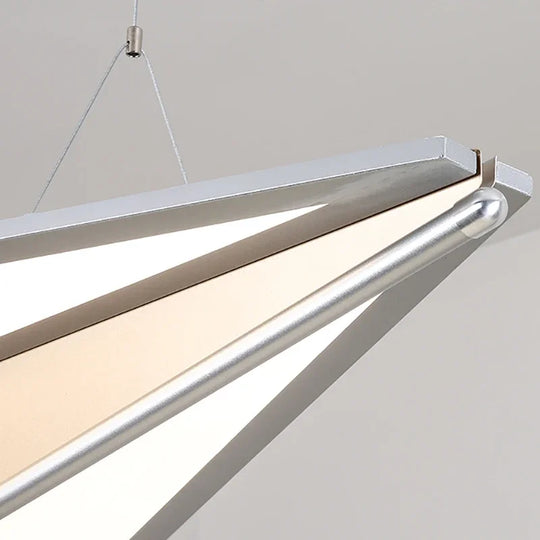 Modern Creative Aircraft LED Pendant Light for Bedroom &amp; Dining Hall