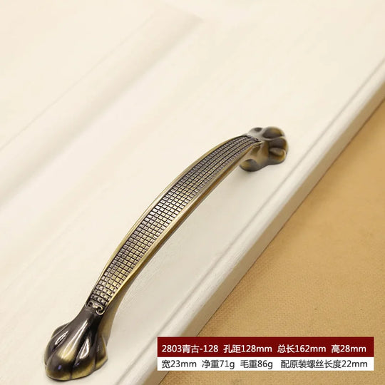 Retro Bronze Cabinet Handles – Antique Metal Drawer &amp; Door Pulls