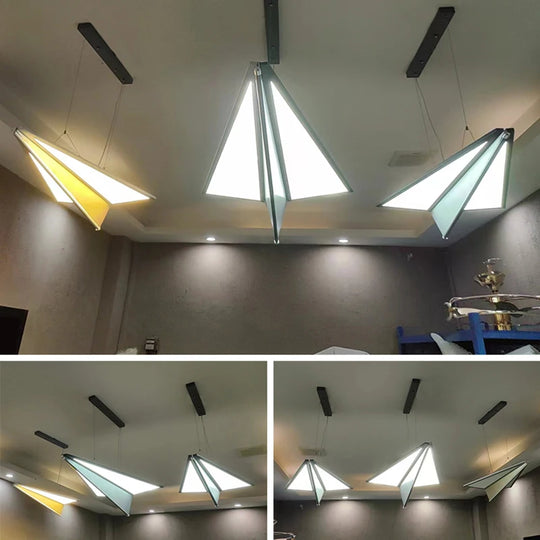 Modern Creative Aircraft LED Pendant Light for Bedroom &amp; Dining Hall