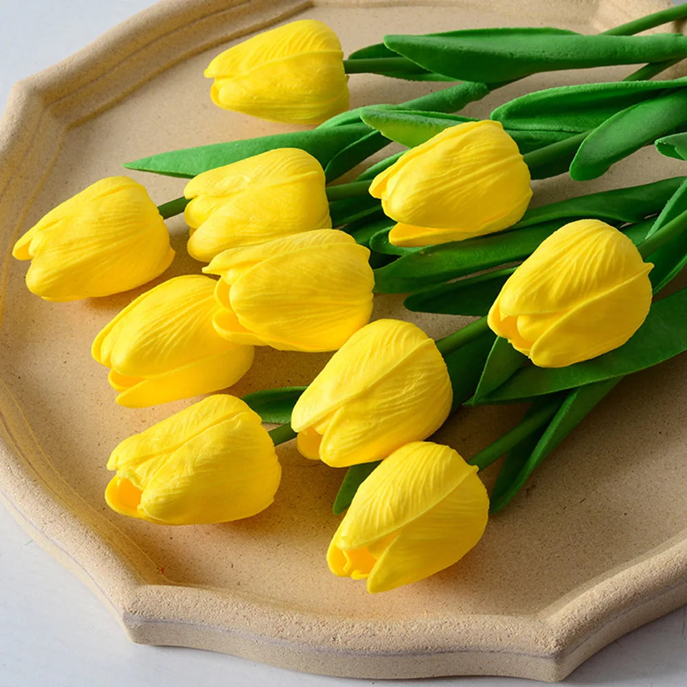 Ceramic Tulip Decorative Vase for Desktop and Tabletop Decor