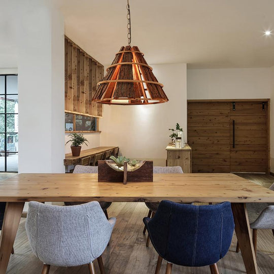 Farmhouse Wood Pendant Light With a Unique Farmhouse Appearance