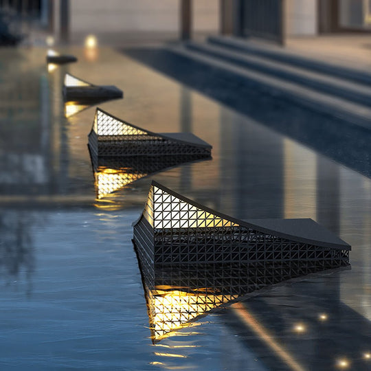 Industrial Solar LED Garden Light with Mesh Design