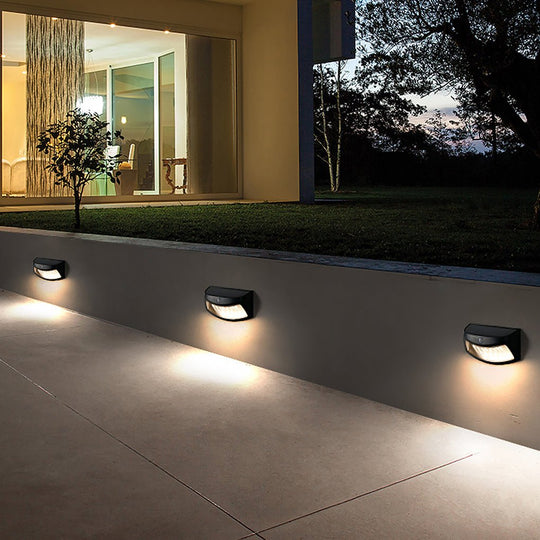 Intelligent Motion Sensor Solar Outdoor LED Wall Light