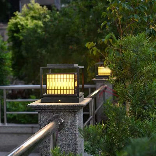 Vintage Window Grilles Solar LED Outdoor Post Lamp
