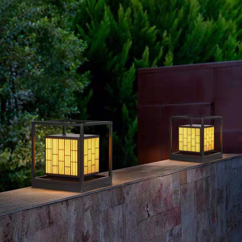Vintage Window Grilles Solar LED Outdoor Post Lamp