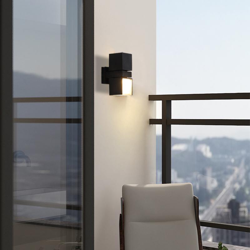 Adjustable Square LED Outdoor Wall Lights – Up &amp; Down Black Spot Lamps