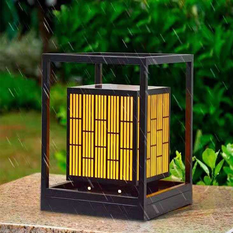 Vintage Window Grilles Solar LED Outdoor Post Lamp