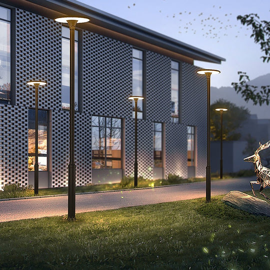 Round Waterproof LED Outdoor Pole Light for Garden and Courtyard