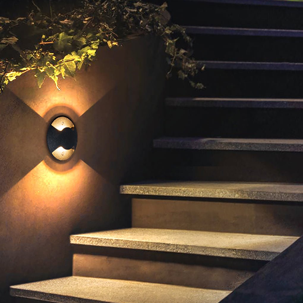 Sleek LED Cap Light for Garden Stairs, Decks &amp; Pathways
