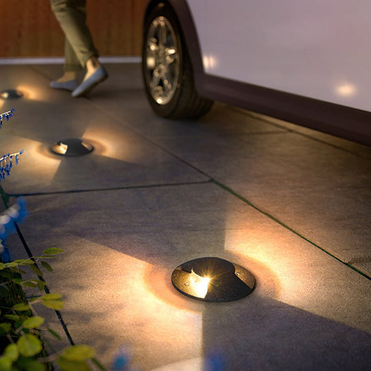 Sleek LED Cap Light for Garden Stairs, Decks &amp; Pathways