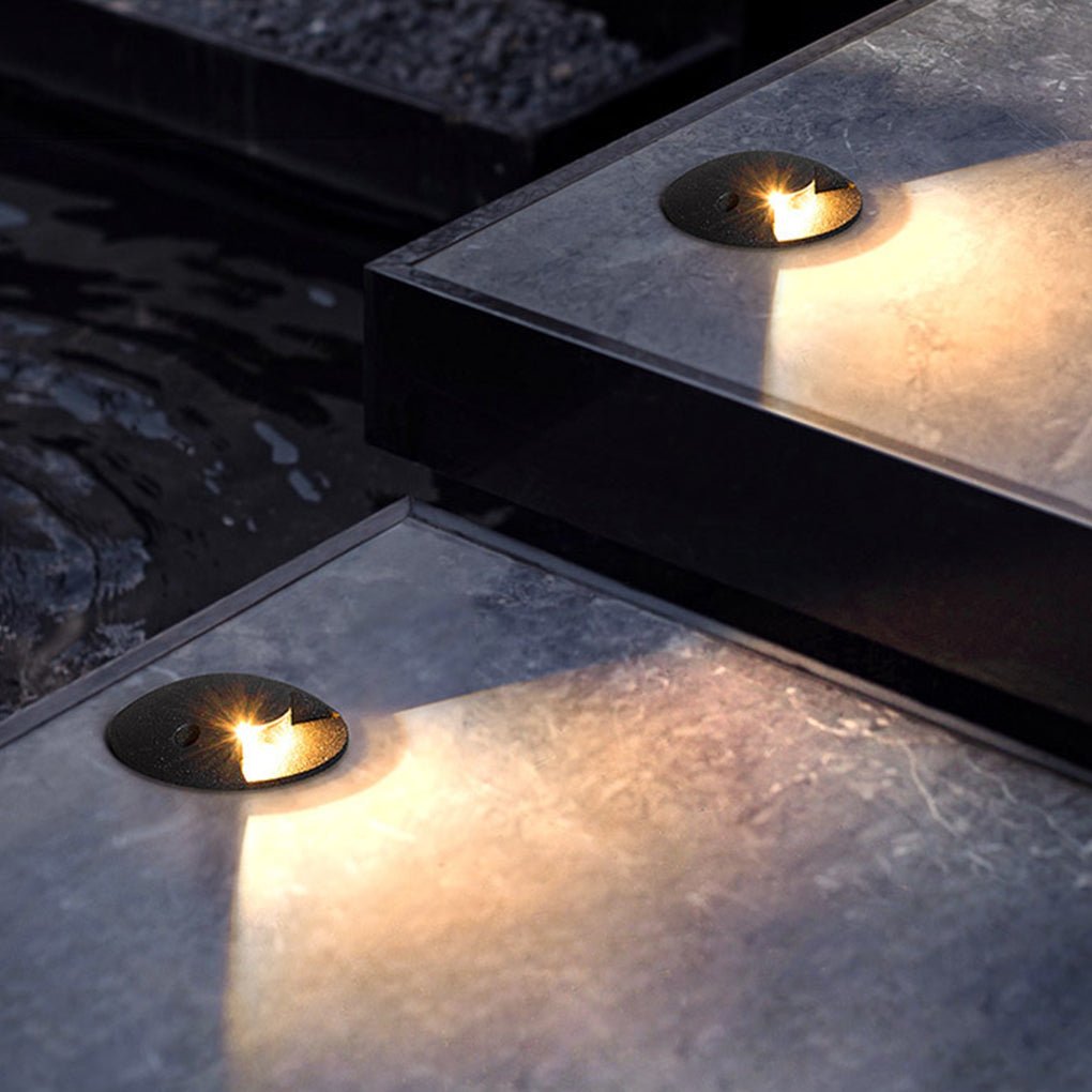 Sleek LED Cap Light for Garden Stairs, Decks &amp; Pathways
