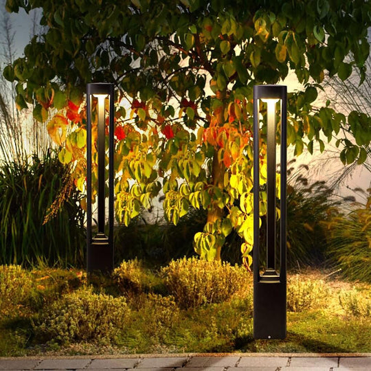 Triple Side Emitting Solar LED Garden Bollard Lights Heart Design &amp; Weatherproof